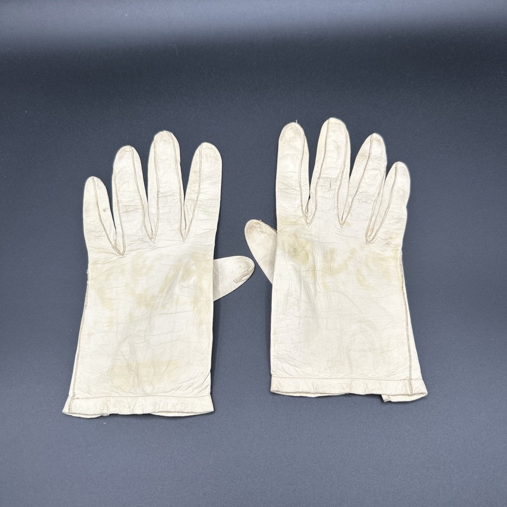 Bloomingdales Gloves Womens 7.5 White Kid Leather Vintage Made In France Button